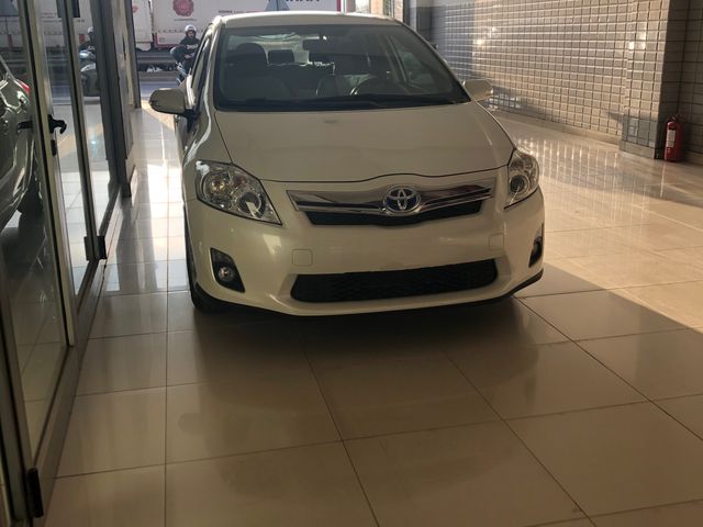 2011 Toyota Auris