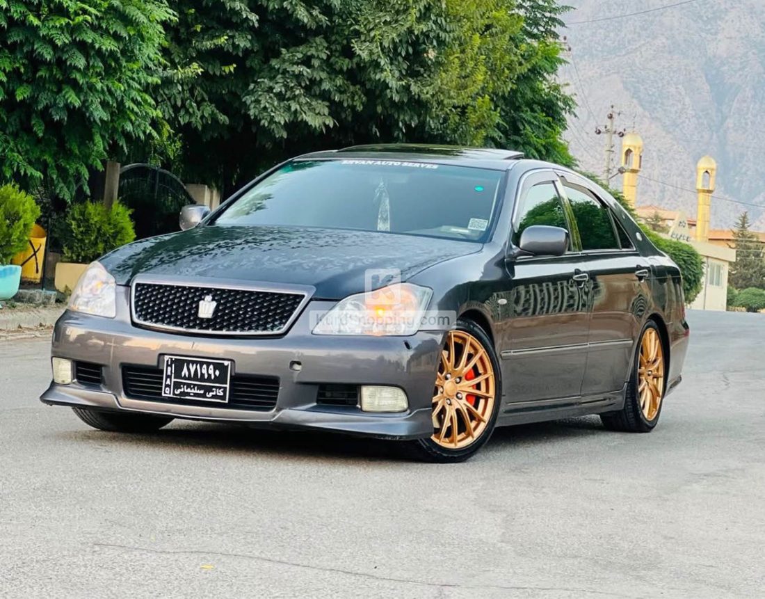 2005 Toyota Crown