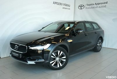 2022 Volvo V90 B4AWD