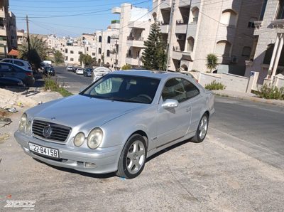 2000 Mercedes-Benz CLK