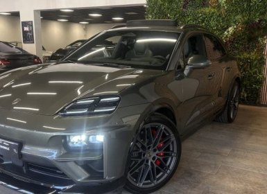 2025 Porsche Macan 639CHTURBOMY25