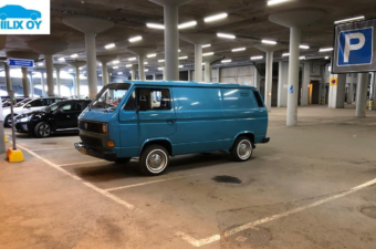 1985 Volkswagen Transporter ISUOMIAUTOIRETKEILYAUTOIWEBASTO