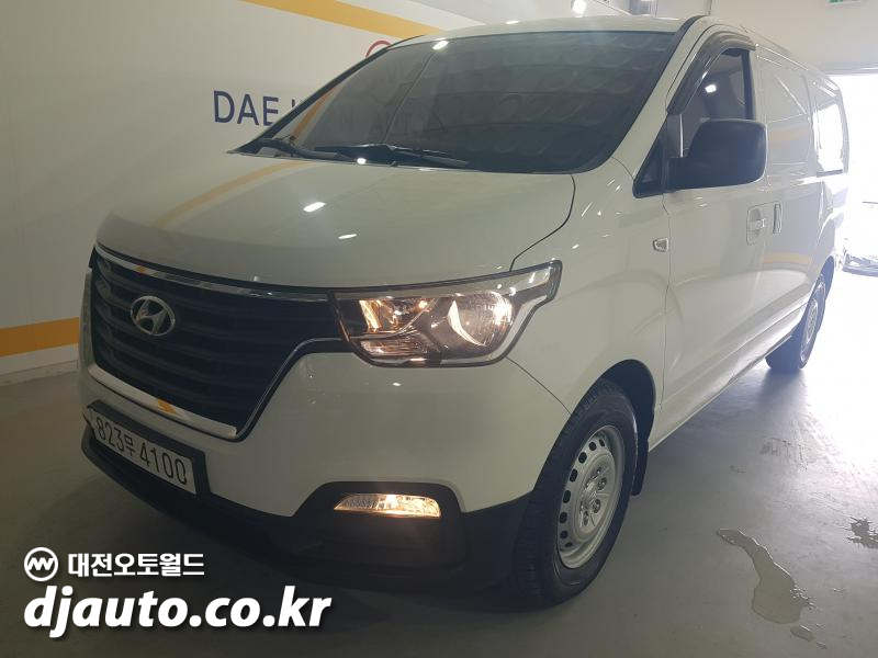 2021 Hyundai Grand Starex