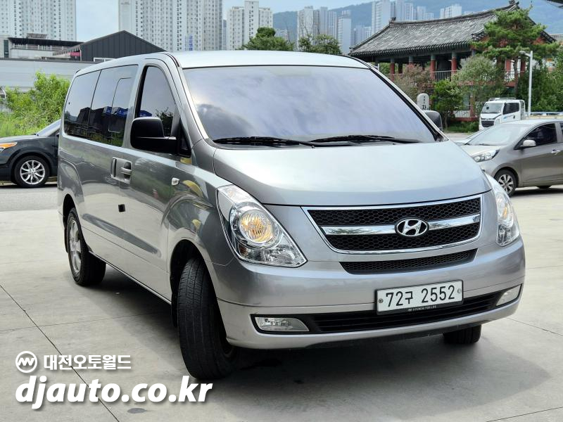2016 Hyundai Starex