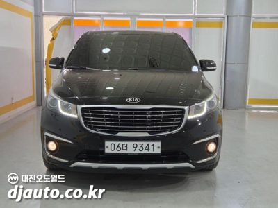 2017 KIA Carnival