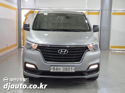 2020 Hyundai Grand Starex