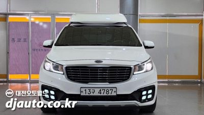 2017 KIA Carnival