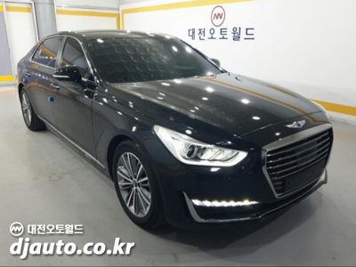2018 Genesis EQ900