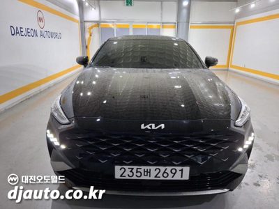 2023 KIA K8