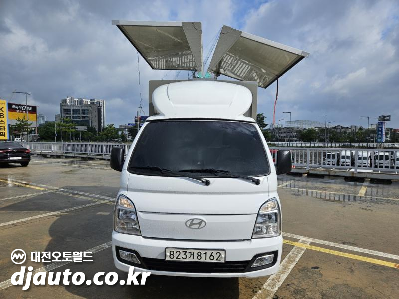 2024 Hyundai 포터Ii 윙바디 Lpg 수동식