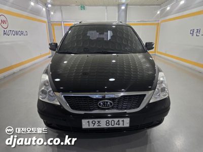 2012 KIA Carnival R