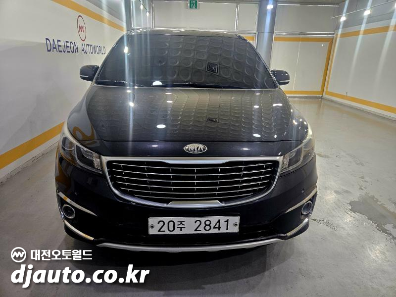 2015 KIA Carnival