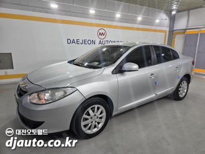 2011 Renault SM3 SE