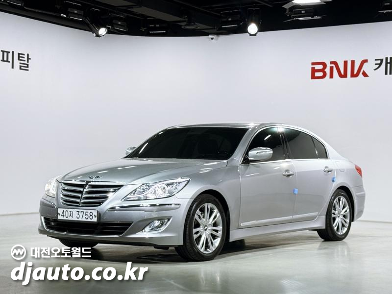 2012 Hyundai Genesis (Sedan)