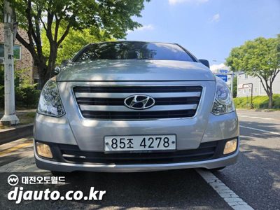 2017 Hyundai Grand Starex