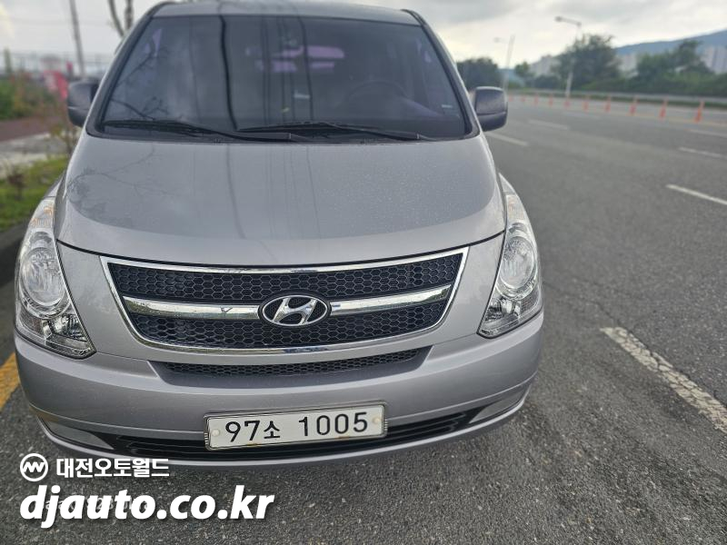2016 Hyundai Grand Starex