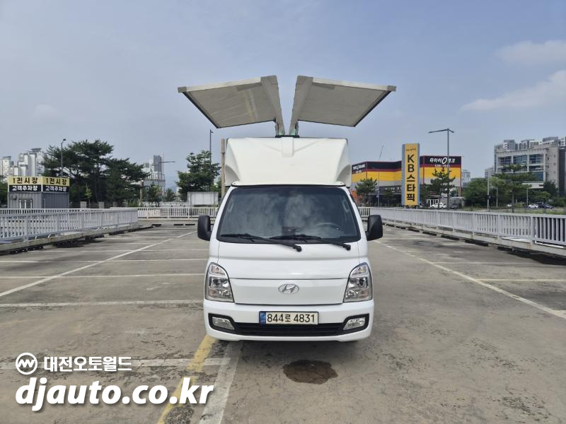 2022 Hyundai Porter