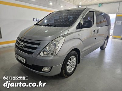 2017 Hyundai Grand Starex