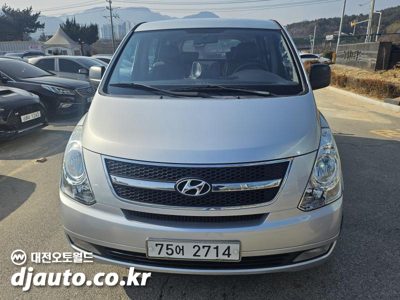 2010 Hyundai Grand Starex