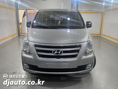 2016 Hyundai Starex