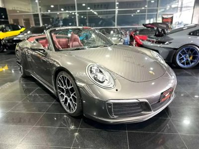 2017 Porsche 911 CARRERA