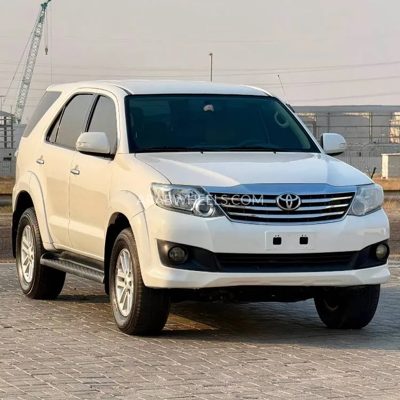 2013 Toyota Fortuner
