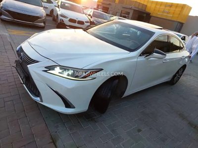 2019 Lexus ES ES300HYBRID