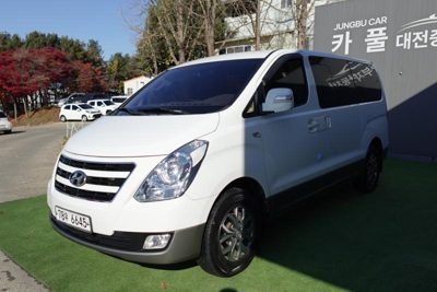 2016 Hyundai 11-Seater Diesel 4WD Modern Special