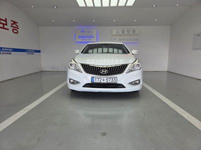 2014 Hyundai Grandeur LPI Rental Modern