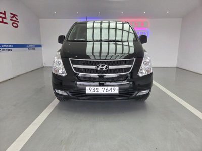 2014 Hyundai H1 5-seater Diesel Van CVX Luxury
