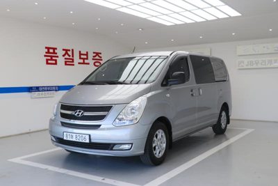 2016 Hyundai H1 5-seater Diesel Van CVX Luxury