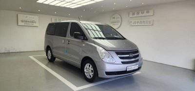 2015 Hyundai 5-seater Diesel Van CVX Deluxe