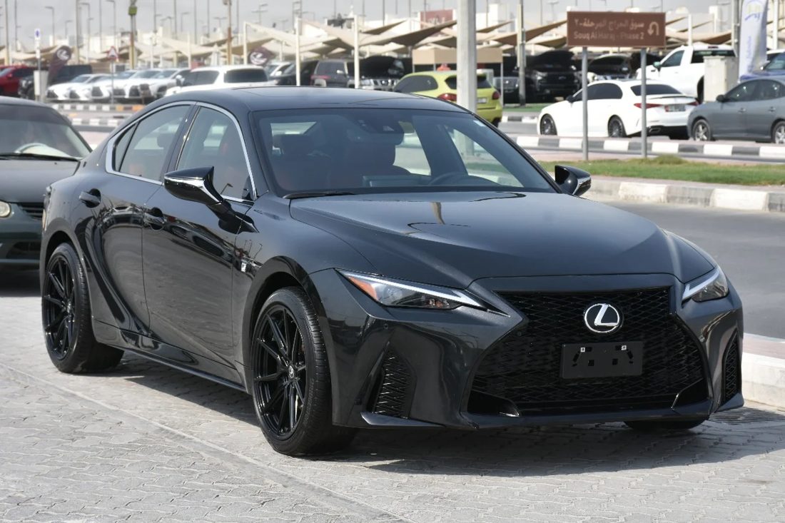 2023 Lexus IS