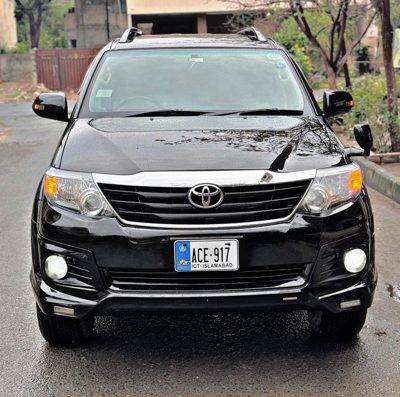 2016 Toyota Fortuner