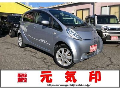 2010 Mitsubishi ベースモデルLEDライト・純正アルミ・スマートキー
