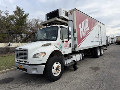 2013 Freightliner Business Class M2