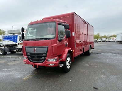 2019 Kenworth K270