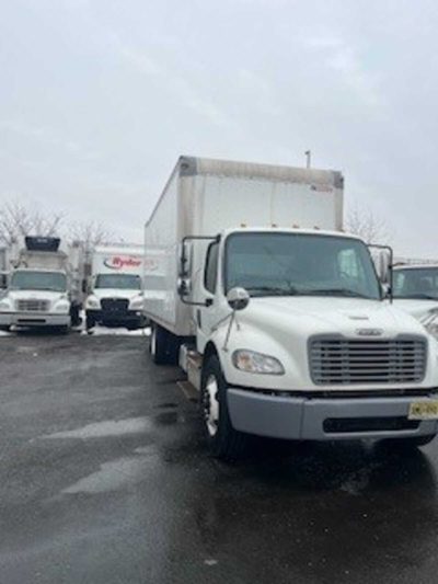 2018 Freightliner Business Class M2