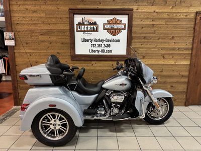 2023 Harley-Davidson Tri Glide Ultra ULTRACLASSIC