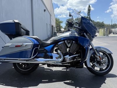 2014 Victory Motorcycles Cross Country Tour Two-Tone Sonic Blue Silver BASE