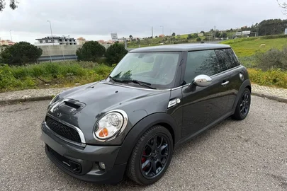 2010 MINI John Cooper Works 3 Portas