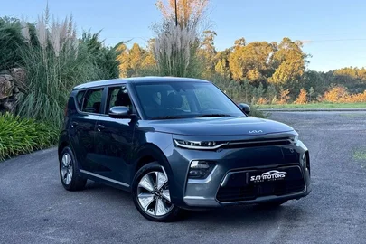 2022 KIA E-Soul 64Kwh