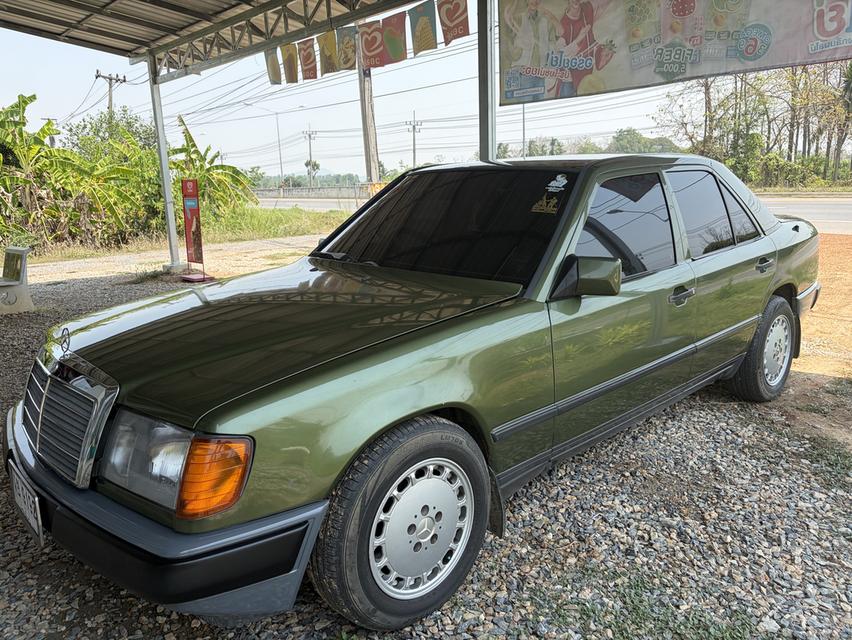 1993 Mercedes-Benz E-Class