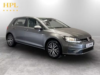 2018 Volkswagen Golf SE
