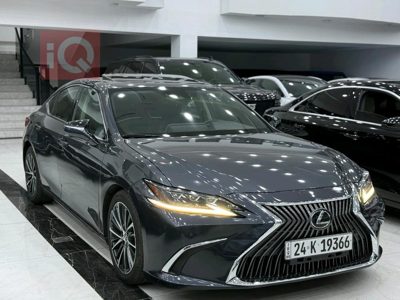 2023 Lexus ES