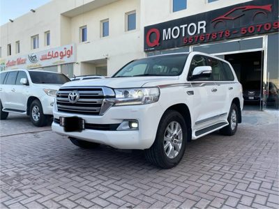 2017 Toyota Land Cruiser