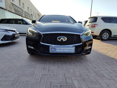2017 Infiniti Q30