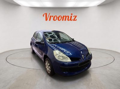 Renault Clio 1.216V75CV