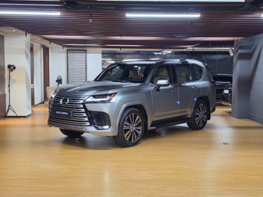 2025 Lexus LX LUXURY