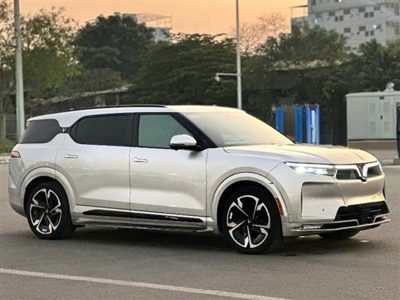 2023 Vinfast VF 8 PLUS